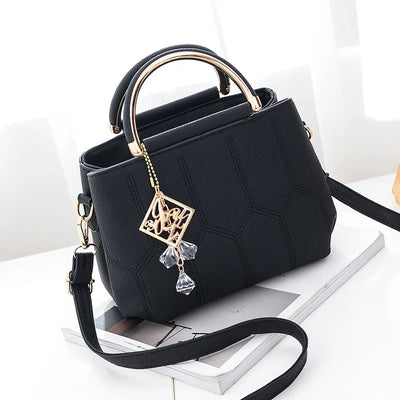 Luxury Women Crossbody Bags Look so fashionable and high level class  