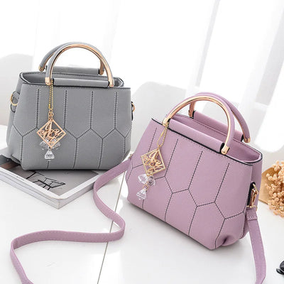 Luxury Women Crossbody Bags Look so fashionable and high level class  