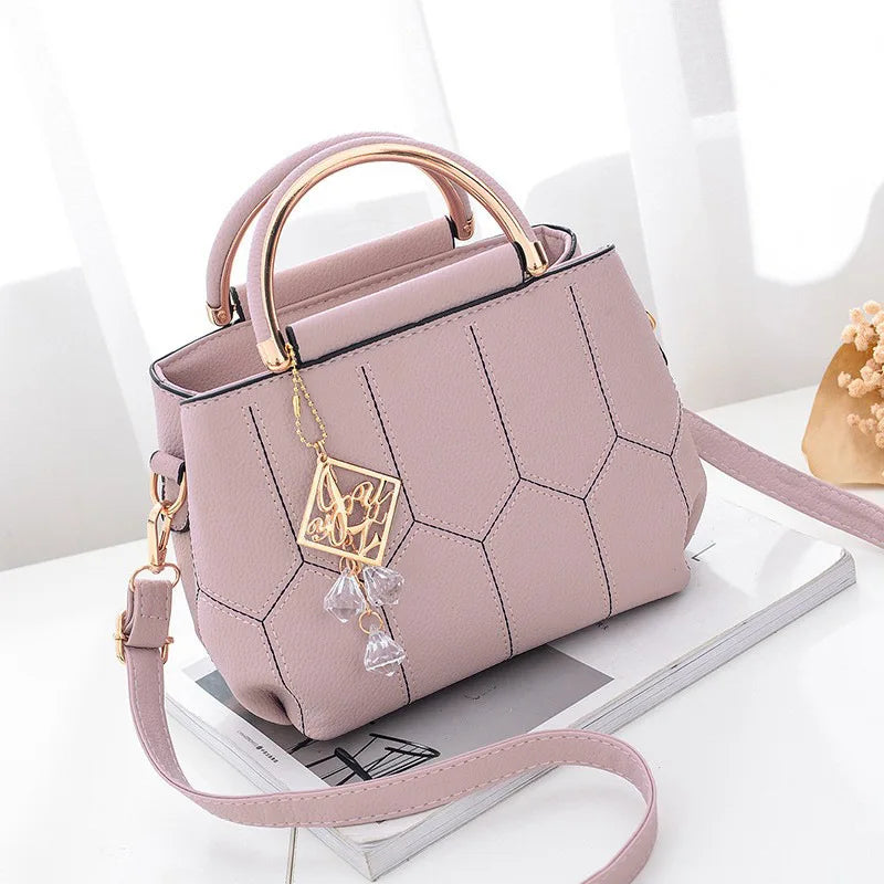 Luxury Women Crossbody Bags Look so fashionable and high level class  